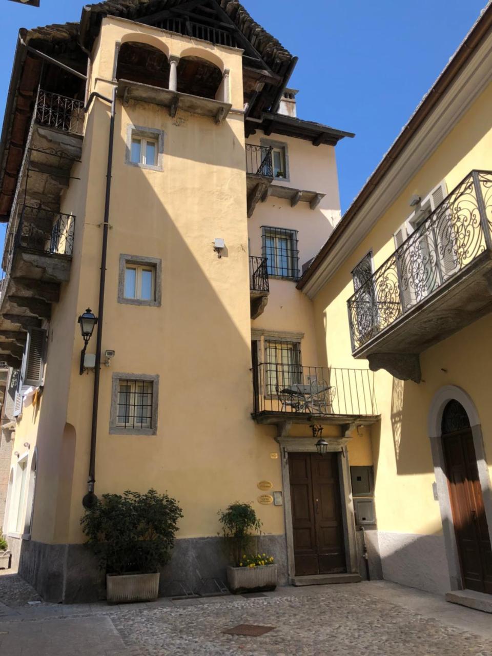 Hotel I Due Monaci Domodossola Exterior foto